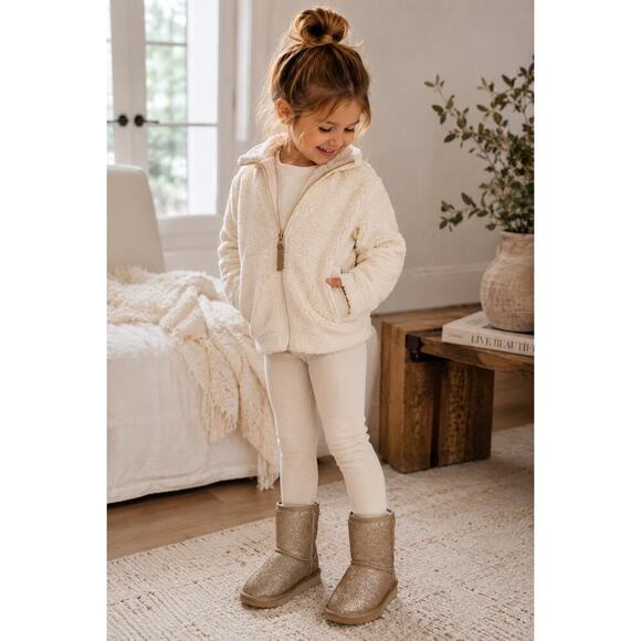 UGG Other - Ugg Classic Short Glitter Gold Sheepskin Boot Kids (1111852K) US2/UK1/EU33.5